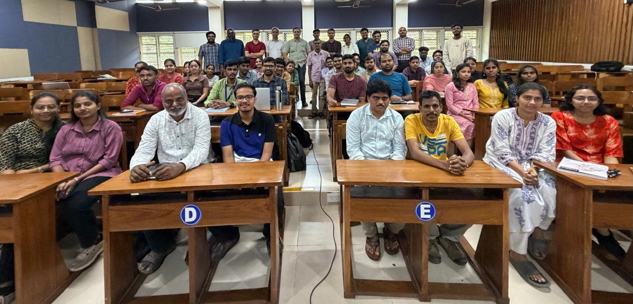 Group photo of all participants at the winter school in ESB 242, IIT Madras